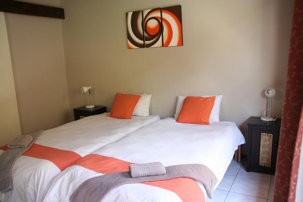 Dunedin Star Guesthouse Свакопмунд Номер фото